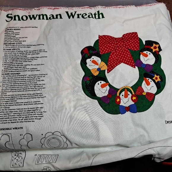Dream Spinners DIY Snowman Wreath Panel - Picture 4 of 11